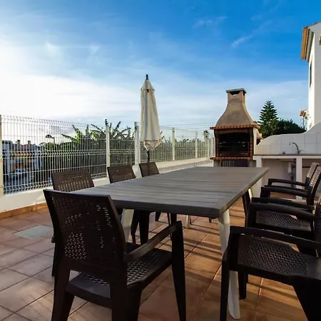 Magnolia Ab House - Pool View & Privat Garden & Garage Villa *
